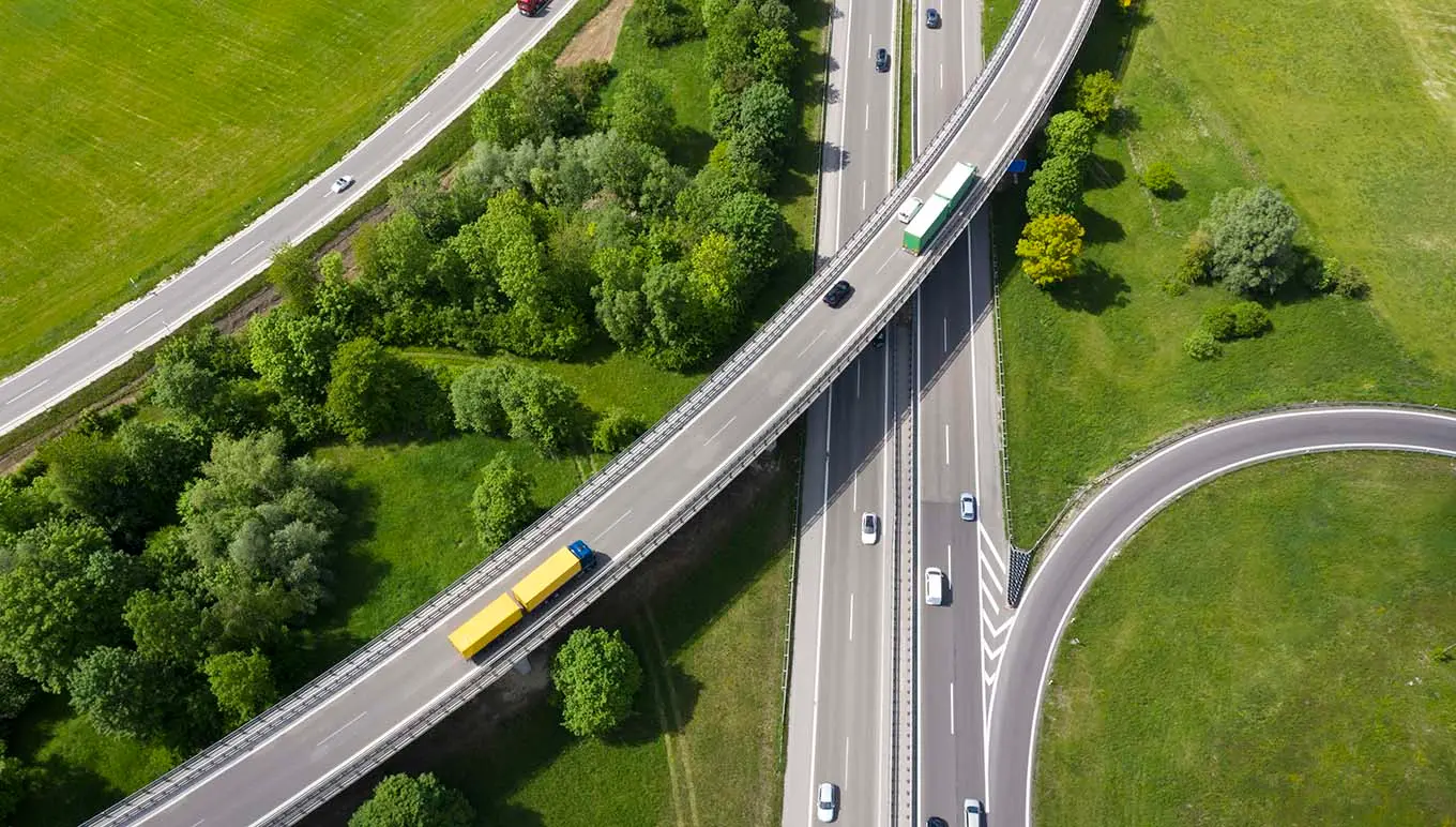 Birdseye view of a highway interchange