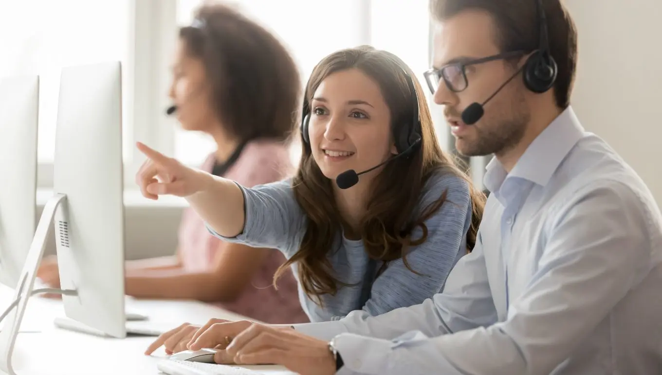 Customer service handling complaint system to help your staff providing customer service