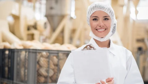 Bakery operations worker