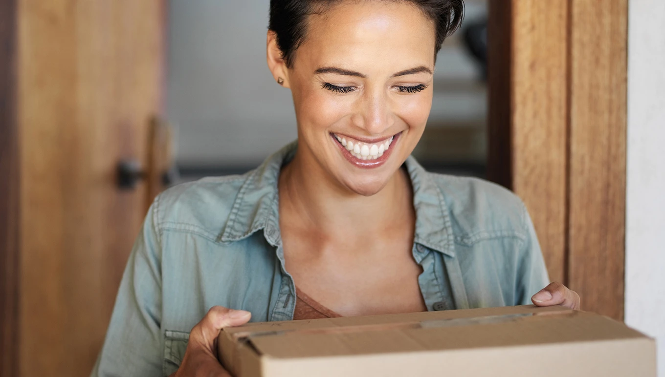 Box home delivery at front door