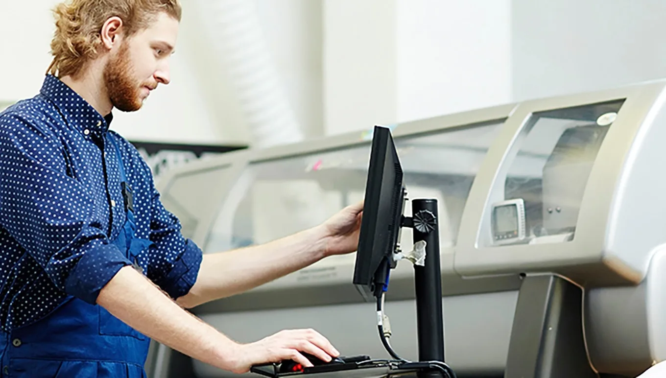 card-day-in-the-life-series-stock-picking-made-easy-with-shop-management-software