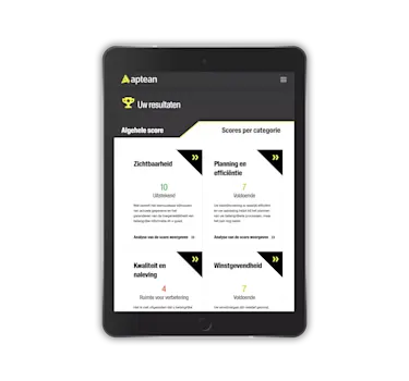 Een tablet waarop de webpagina over de beoordeling van levensmiddelen en dranken op Aptean.com wordt weergegeven