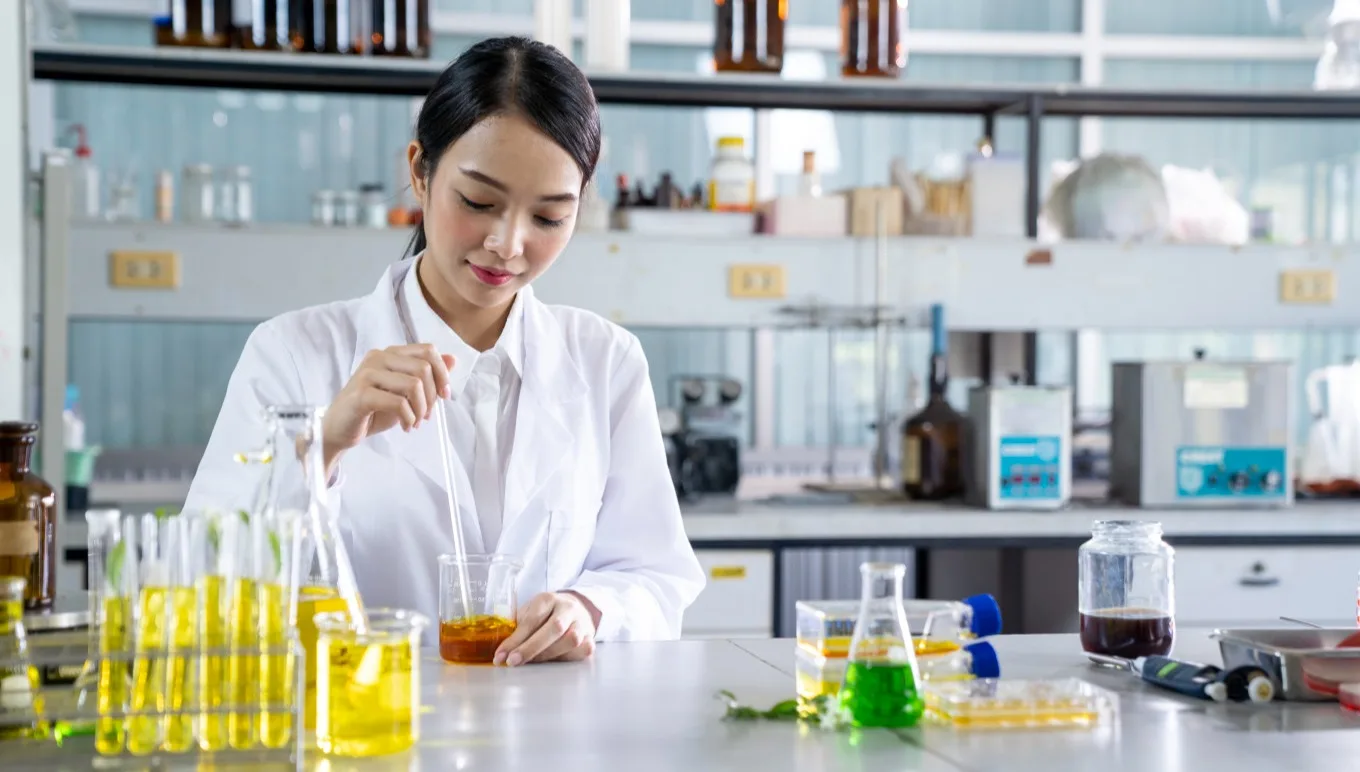 Key Features of an Industry-Specific PLM for Food, Beverage and Cosmetics Manufacturers