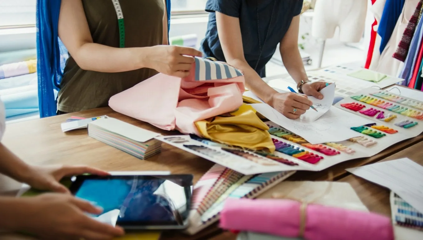 card-stitching-together-success-with-apparel-software