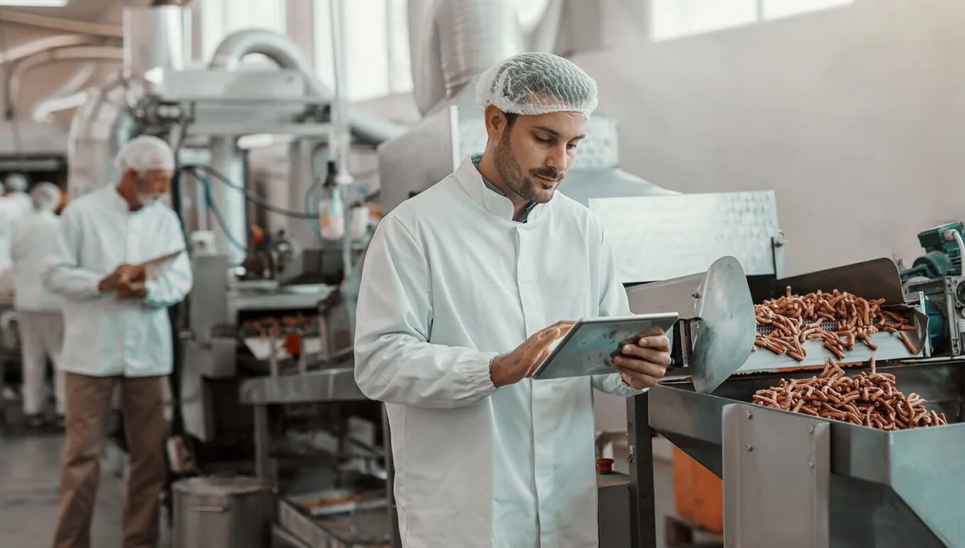 card-why-an-mes-system-is-critical-for-food-and-beverage-manufacturers