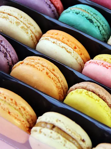 Una caja de macarons