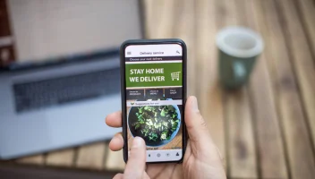 home delivery app on mobile phone