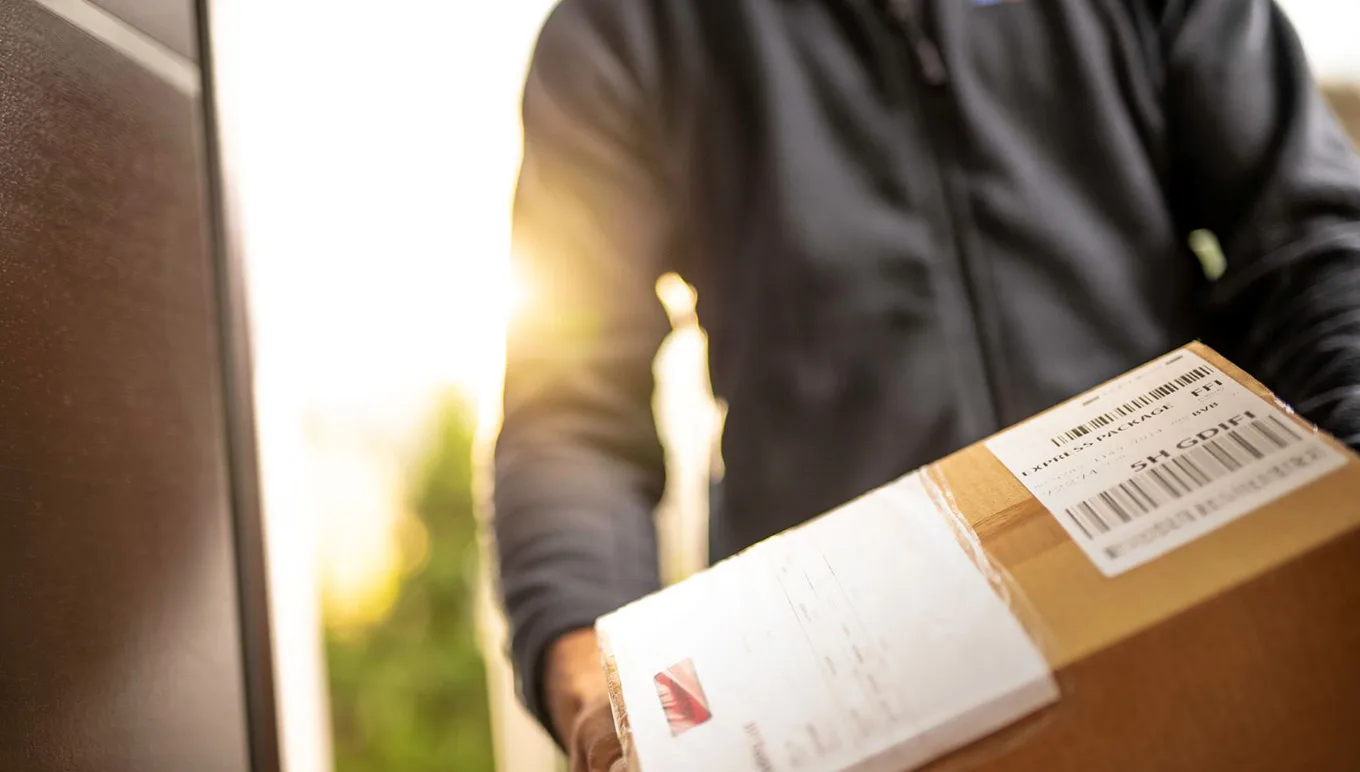 card-delivery-drivers-brand-ambassadors