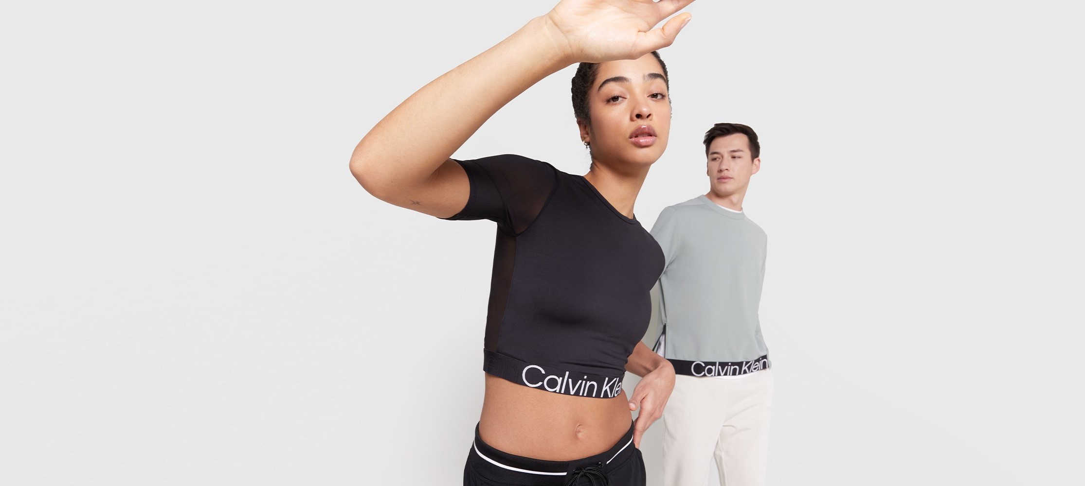 Promos Calvin Klein pour Femme, Offres et Réductions