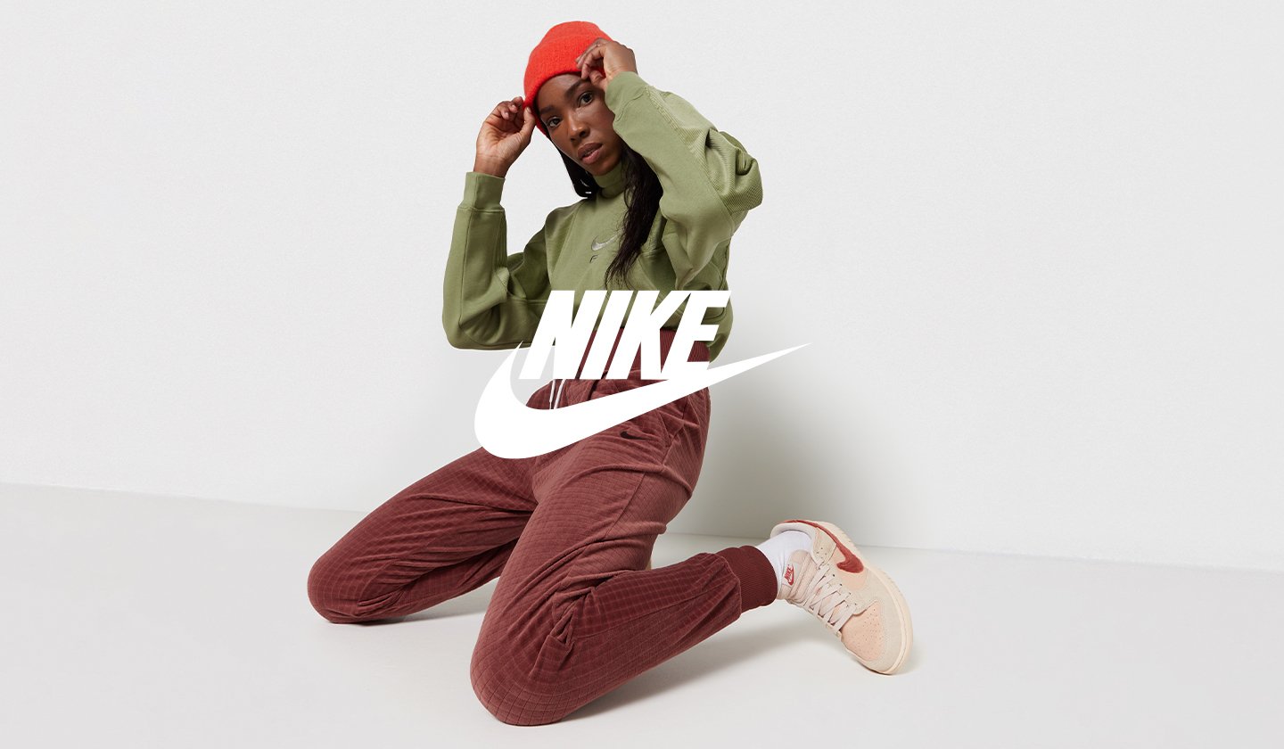 Pino Fiesta préstamo Nike outlet: Ropa y zapatos en oferta | Privé by Zalando