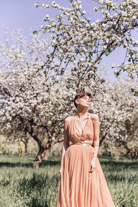 Elegante Outfits für Hochzeitsgäste | Lounge by Zalando Magazine