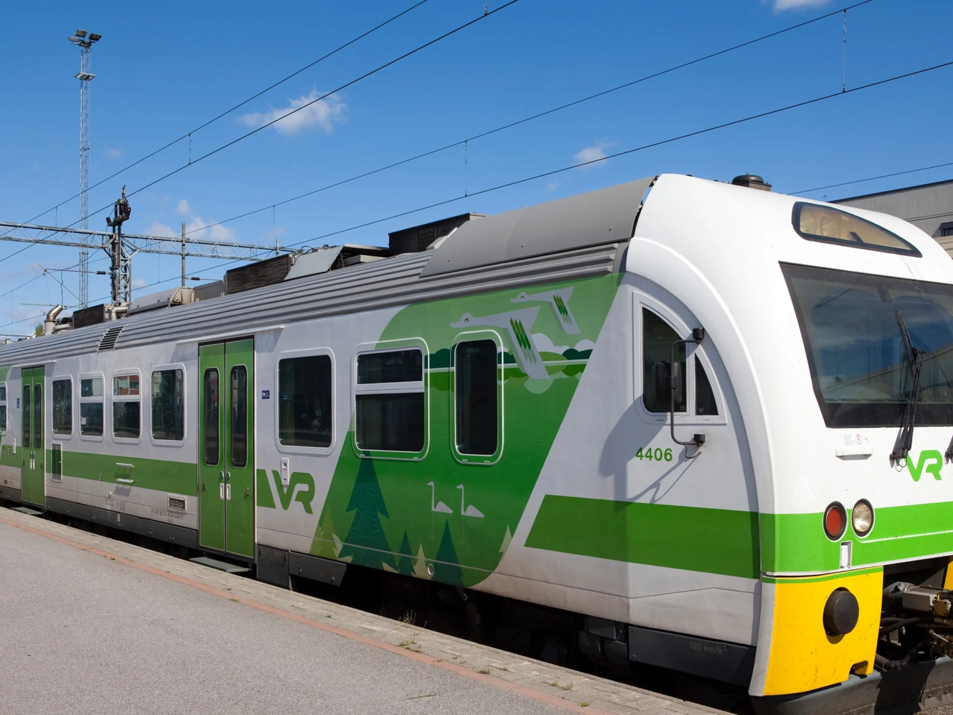 Regionaltåg har inget lok. På bilden finns en rälsbuss.