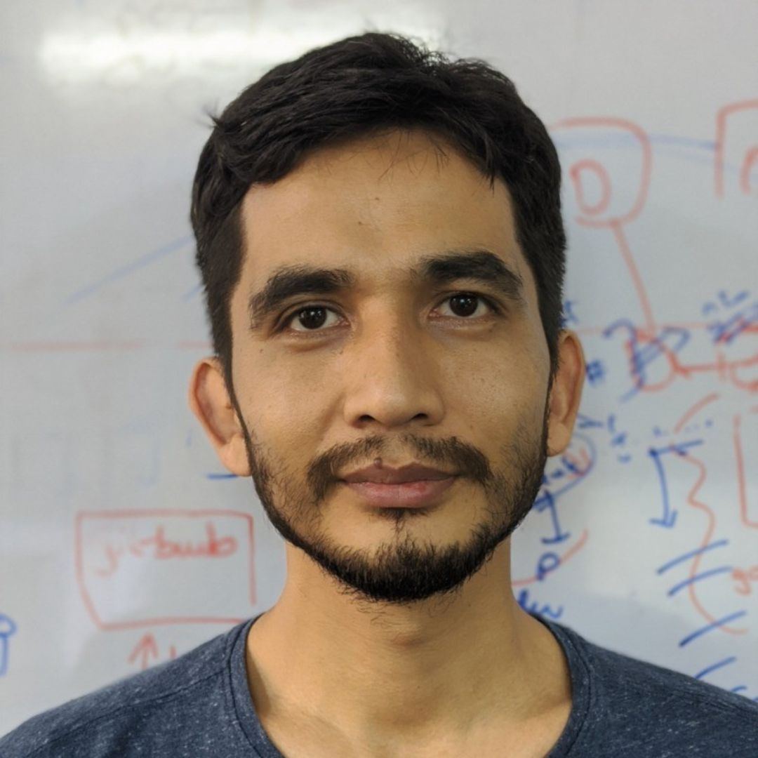 Ashish Thakur Headshot