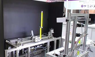 二重倒立振子制御では、実際に来場者の方にも制御に挑戦していただきました。