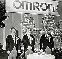 会長に長男・孝雄、副会長に次男・信雄、社長に三男・義雄の写真