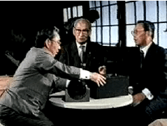 立石一真が打ち合わせしている様子の写真