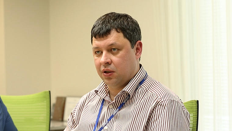 オムロンロシア　アカウントマネージャー　アレクセイ・ブネエフ