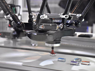 ピック＆プレースロボット