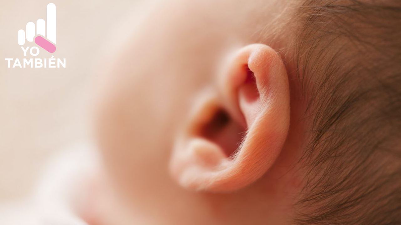 Oreja de un bebé.