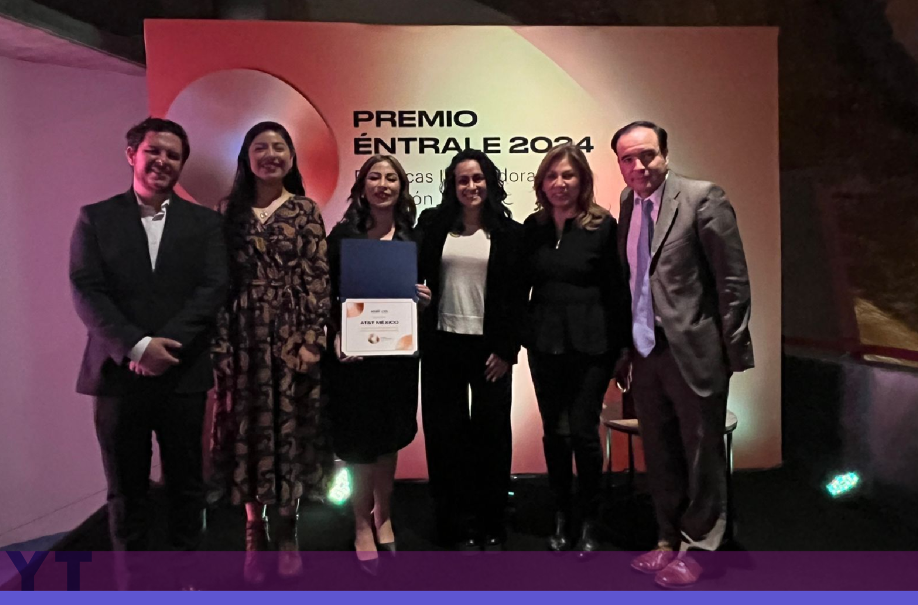 AT&T y Yo También destacaron en los Premios ‘Éntrale’ con el primer diccionario sobre discapacidad en México, un proyecto inclusivo e innovador.