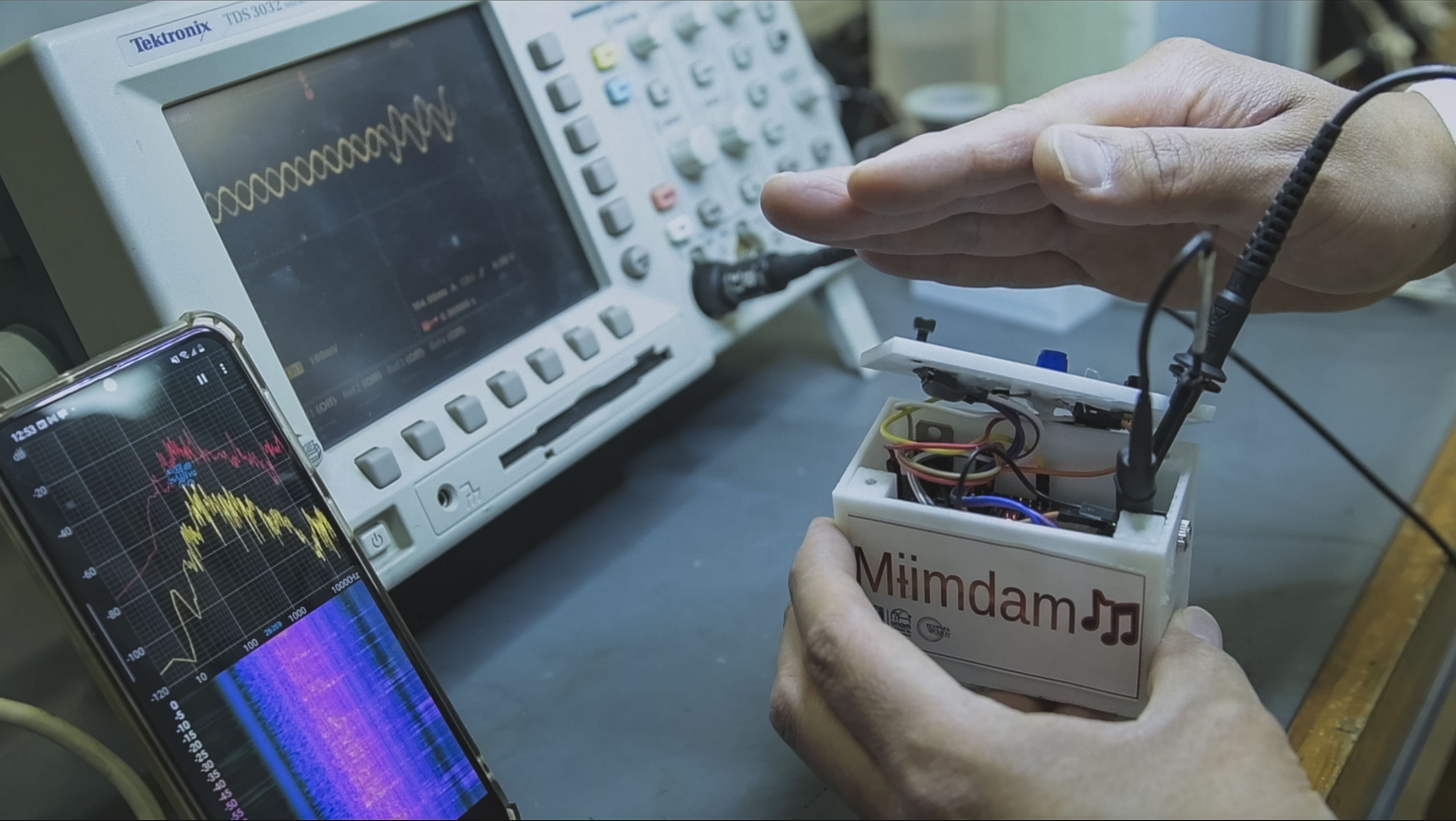 Foto de ‘Miimdam’, un dispositivo creado por la UNAM para que personas con discapacidad visual escuchen el eclipse solar

