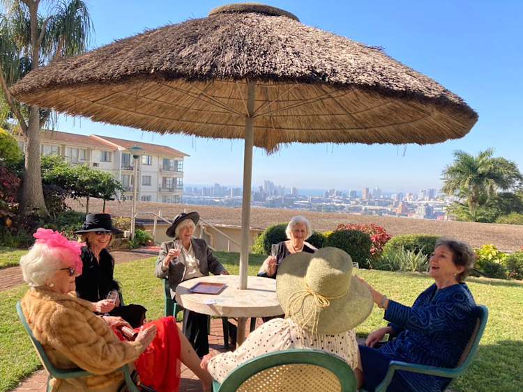 Caister Lodge - Gardens