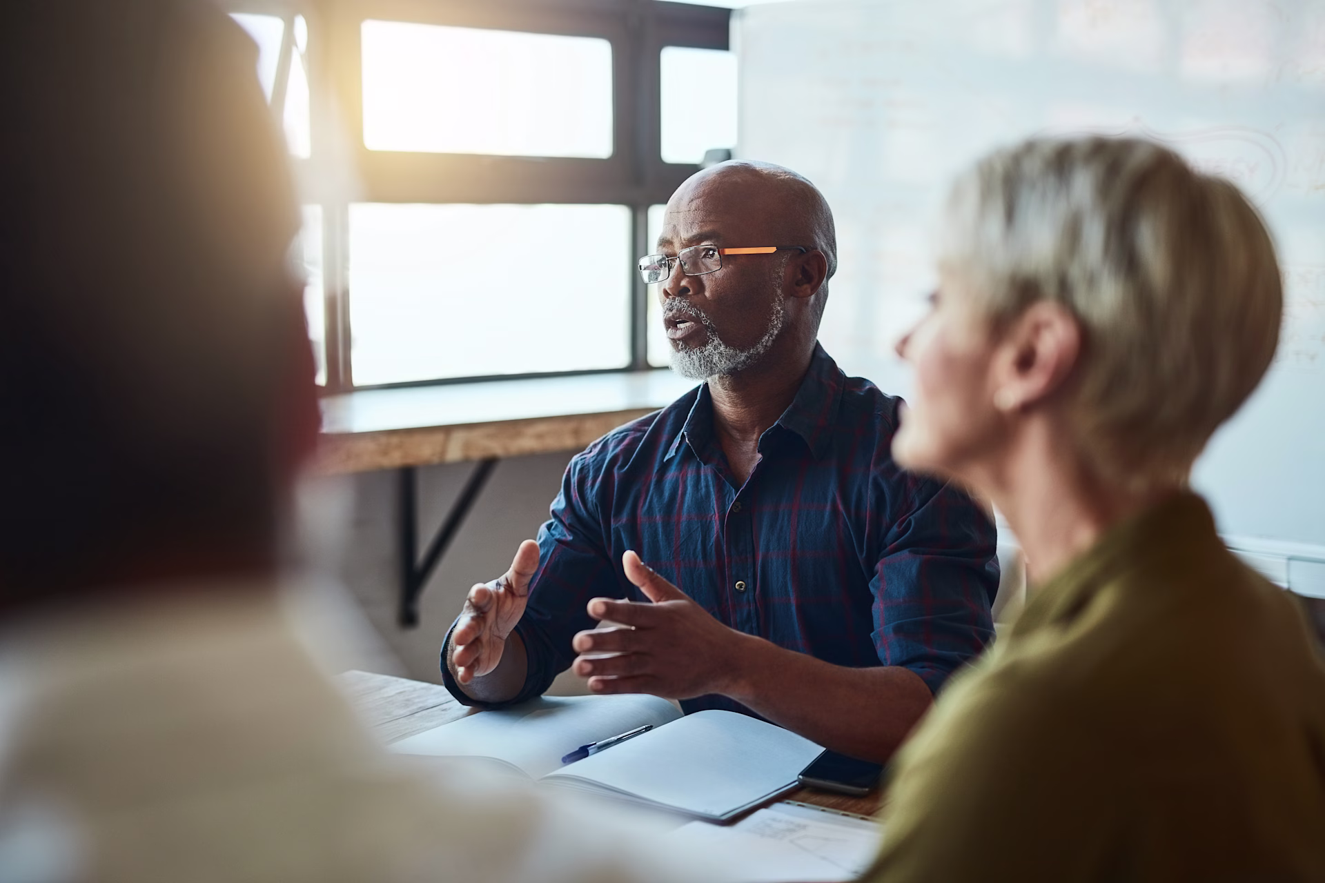 [Asset] Ebook - Rethinking AI in Customer service Cover 
