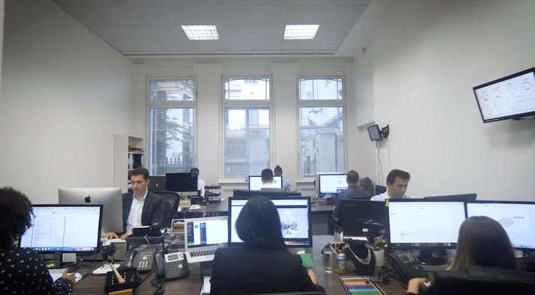 [Visual] Taylor & Hart Office