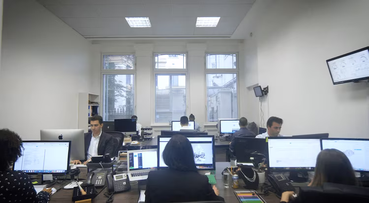 [Visual] Taylor & Hart Office