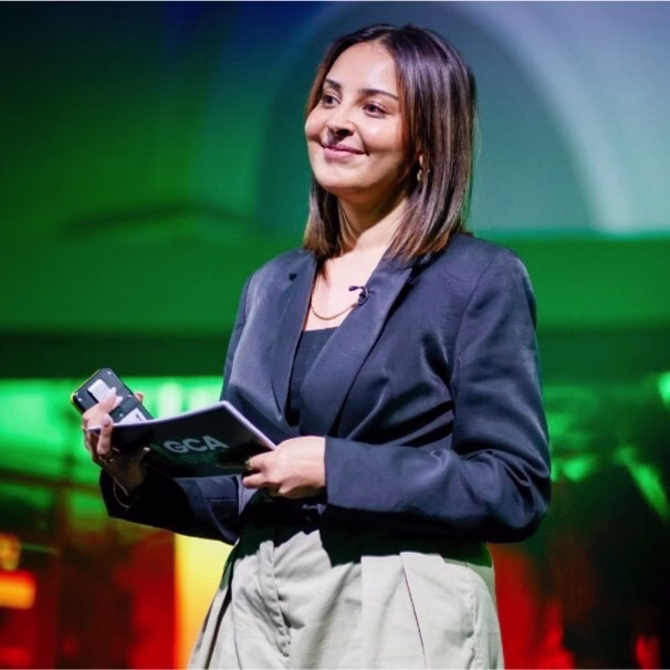 [Blog] AI in Banking - Tasneem Headshot