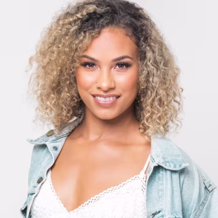 [Asset] Customer story - esurance - Sierra Hines 