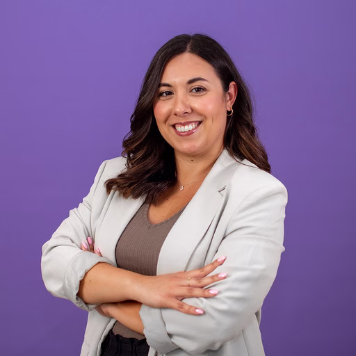 [Visual] Andrea Stoica