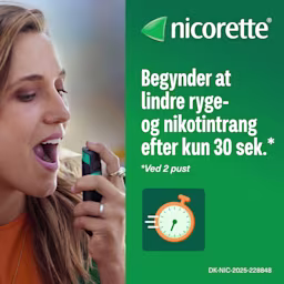 Pust under tungen eller på indersiden af kinden med QuickMist