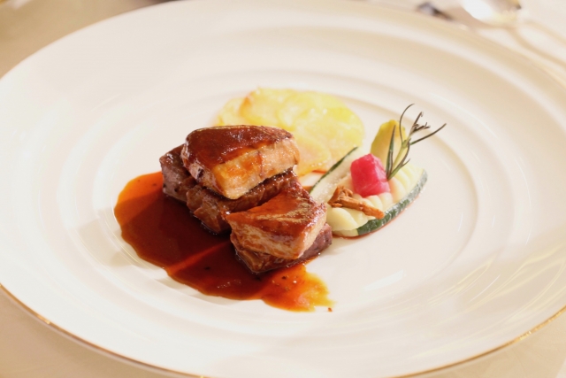 飲食おしごと図鑑 結婚式場キッチンスタッフの仕事内容 メリット デメリット ジョブサマリー 飲食店