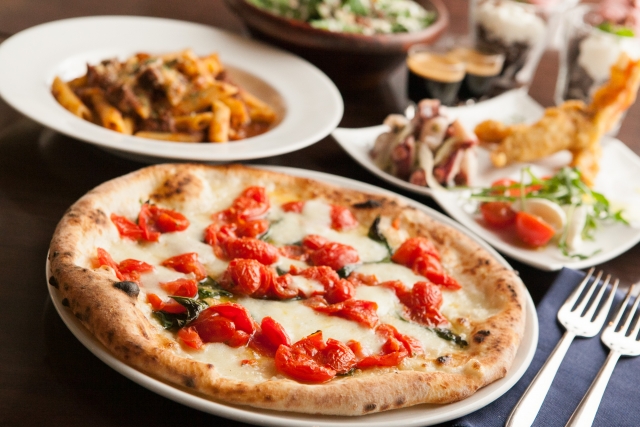 飲食おしごと図鑑 イタリアンレストラン アルバイトの仕事内容 メリット デメリット 飲食 フード業界の求人情報をまとめて一括検索 ジョブサマリー 飲食 フード版