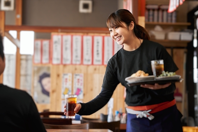 チェーン店と個人経営店で違いはあるの 居酒屋チェーン店でのアルバイト体験談 ジョブサマリー 飲食店