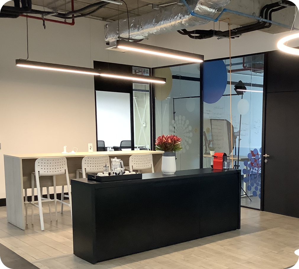 COWORK pronto espacios en Mallplaza 4