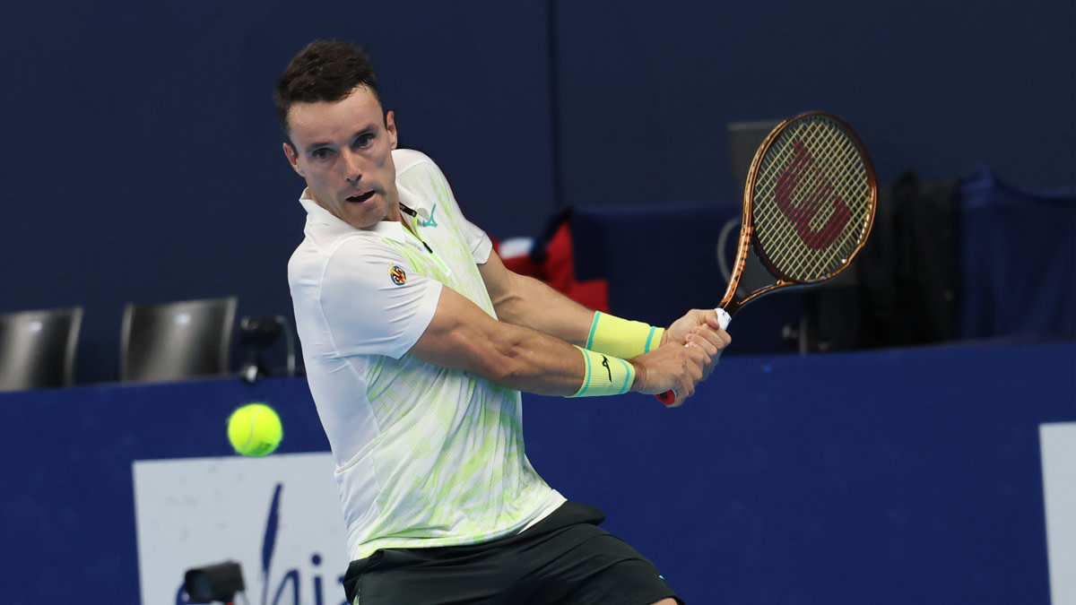 Roberto Bautista Agut (pictured) and Jiri Lehecka battle for the 2024 European Open title.