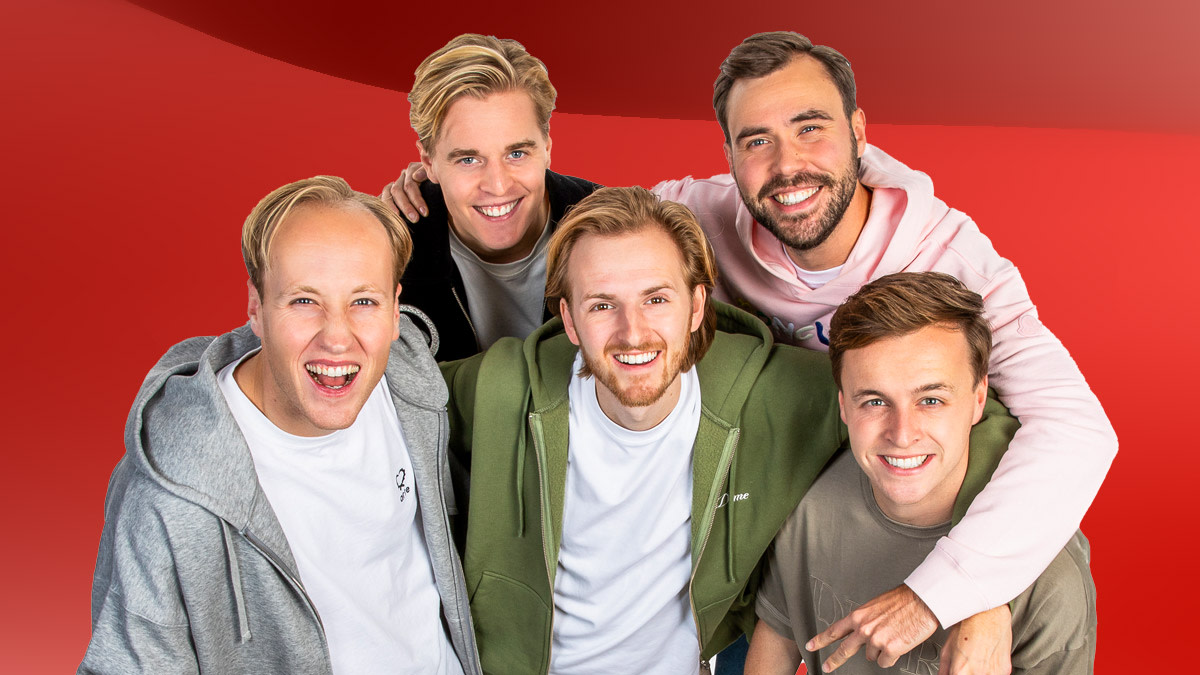 YouTube sensatie Bankzitters maken met spectaculaire show Belgische debuut in de Lotto Arena.