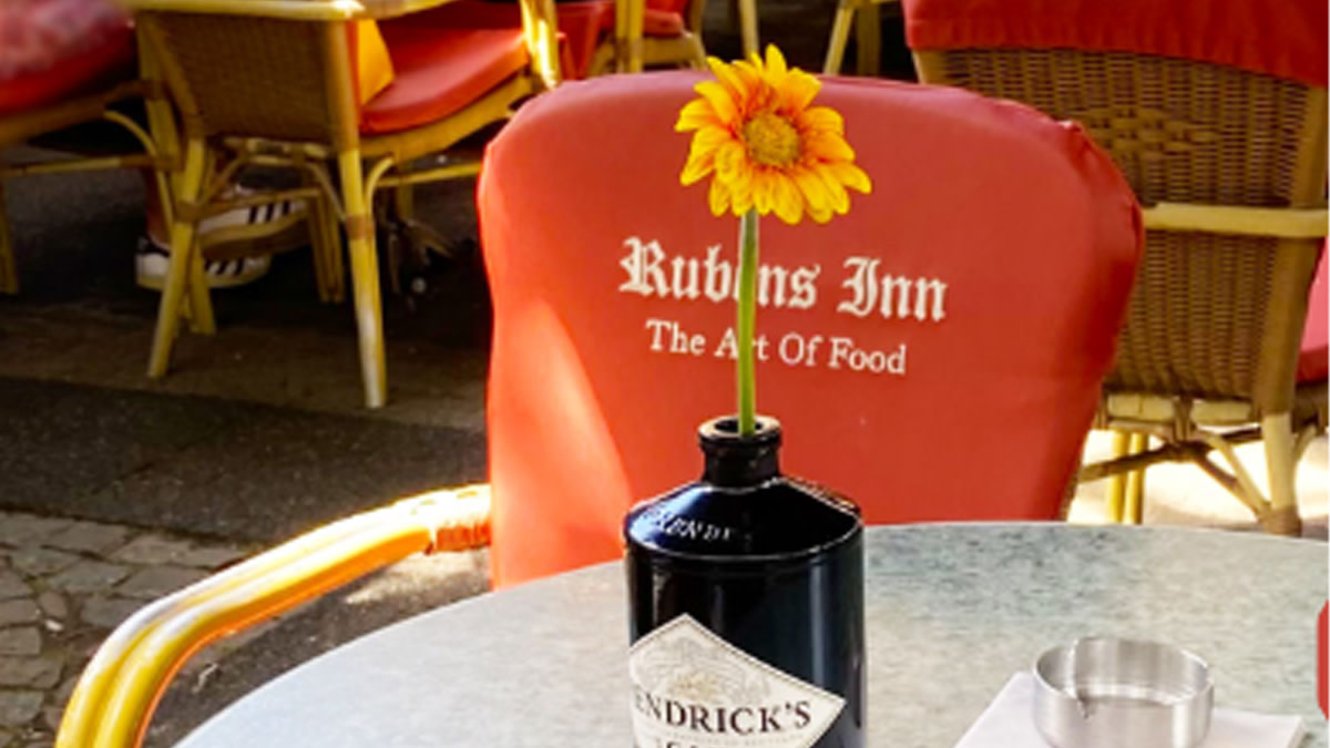 The interior of restaurant Rubens Inn.