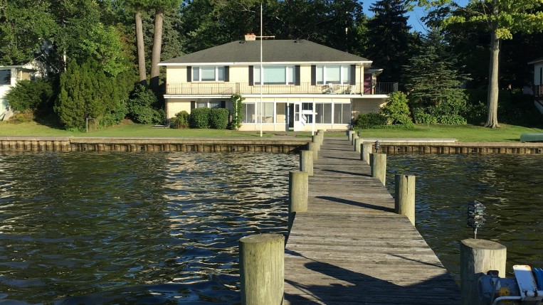Lake Houses For Rent Around Lake Michigan Vrbo