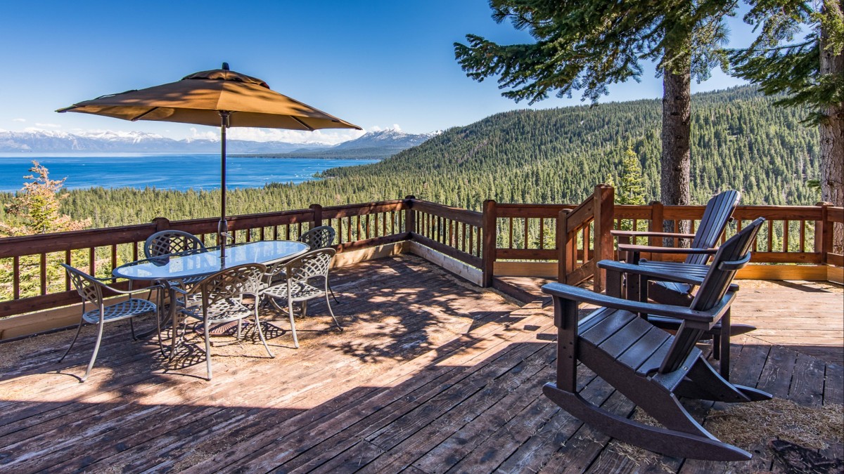 Lake Tahoe vacation rentals and homes for rent | Vrbo