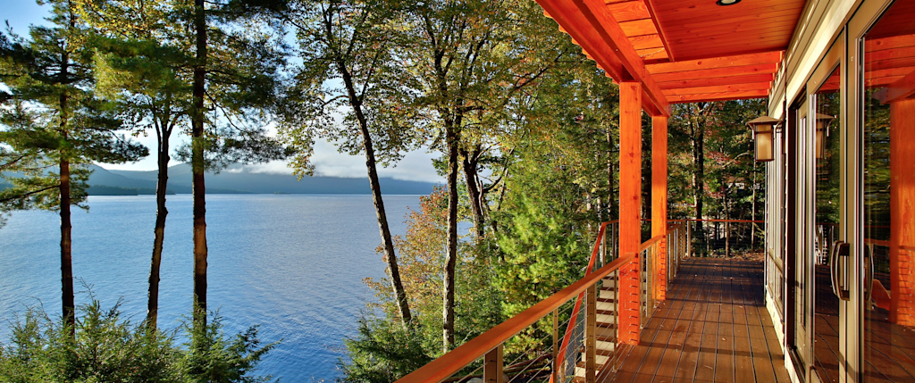 Top spots for the best lake vacations in the US | Vrbo
