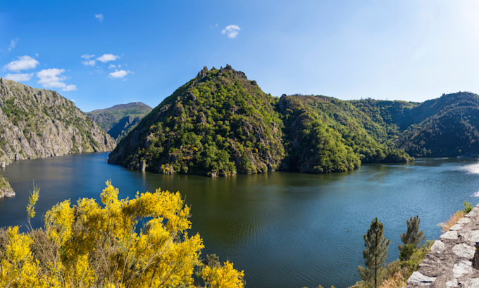 Cañones Del Sil Información Alojamiento Y Rutas Vrbo España