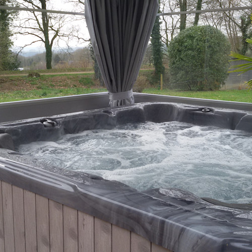 Jacuzzi