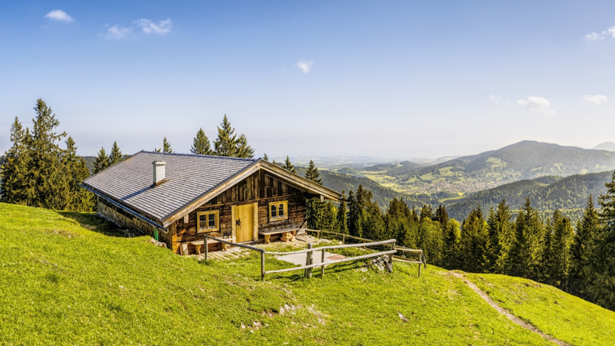Urig und gemütlich Hüttenurlaub in Bayern FeWodirekt
