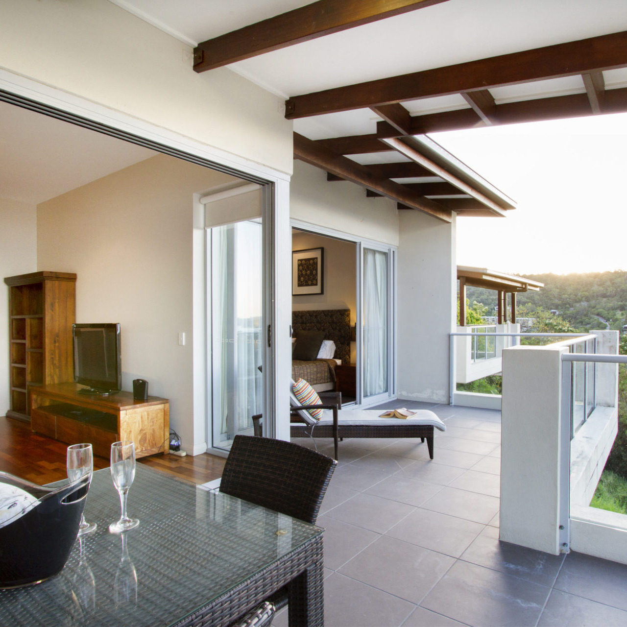 Airlie Beach Accommodation Stayz