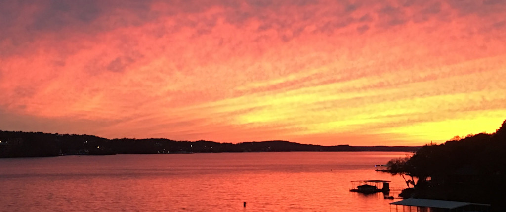 A Guide To Finding Lake Of The Ozarks Cabin Rentals Vrbo