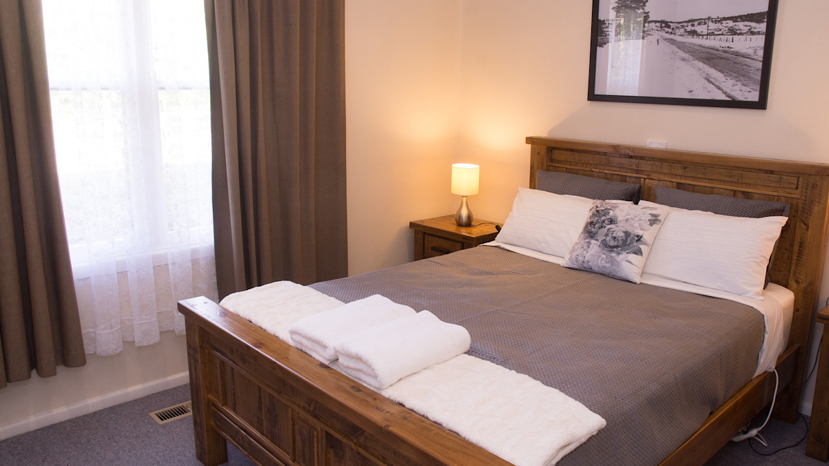 Experience relaxation and wonder in Cooma Stayz