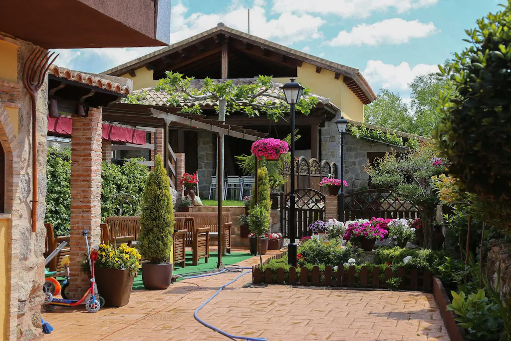 Fincas De Alquiler En Madrid Para Todos Tus Eventos Vrbo Espana